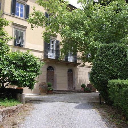 Agriturismo Alle Camelie Villa Capannori Luaran gambar