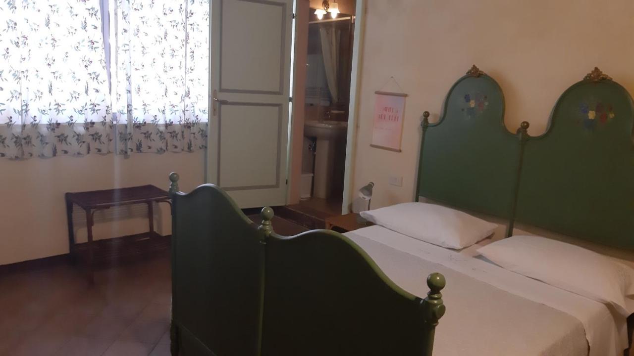 Agriturismo Alle Camelie Villa Capannori Bilik gambar